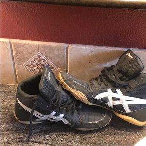 Boys wrestling shoes